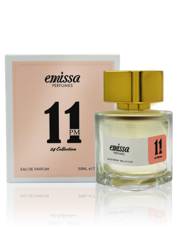 Un parfum floral oriental, pour une femme élégante et audacieuse, qui souhaite à exprimer sa féminité avec assurance. Il mêle des notes florales riches à des accents boisés et ambrés, créant un sillage chaud, raffiné et captivante Top Notes: Poire – Litchi – Pamplemousse Middle Botes: Rose Damascena – Encens – Vétiver Base Notes: Vanille – Musc – Evernyl